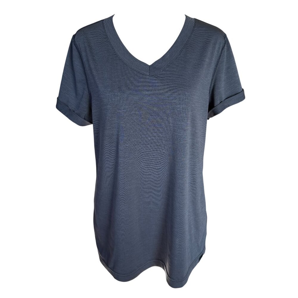 The North Face women's t-shirt grayish blue short sleeve v-neck activewear L
